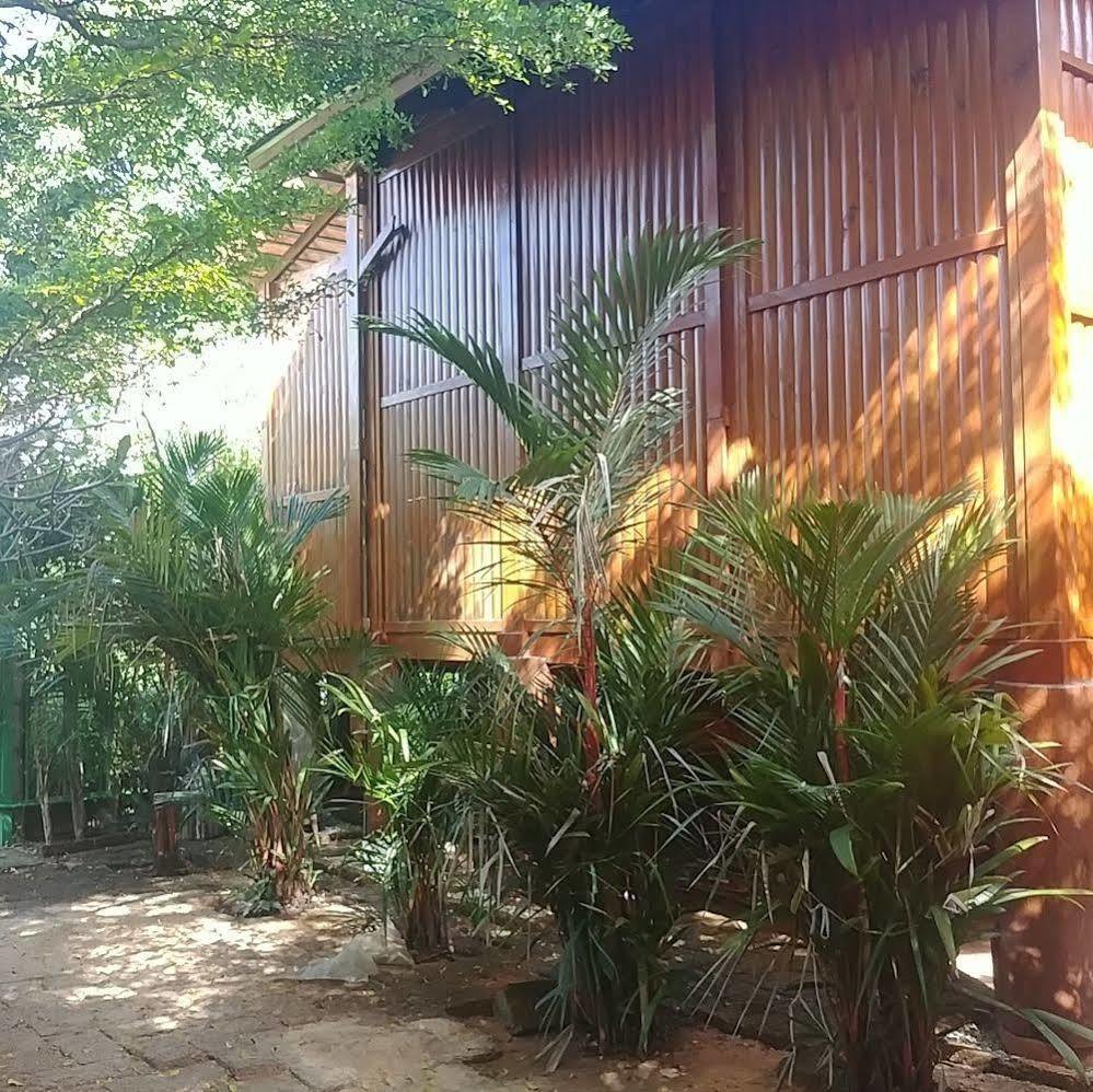 Wood House Pattaya Hotel Exterior photo